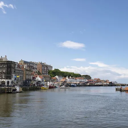 1 Webster Steps * Staithes