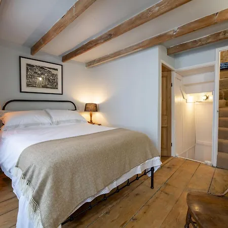 펜션 1 Webster Steps