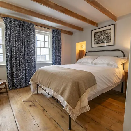 펜션 1 Webster Steps *