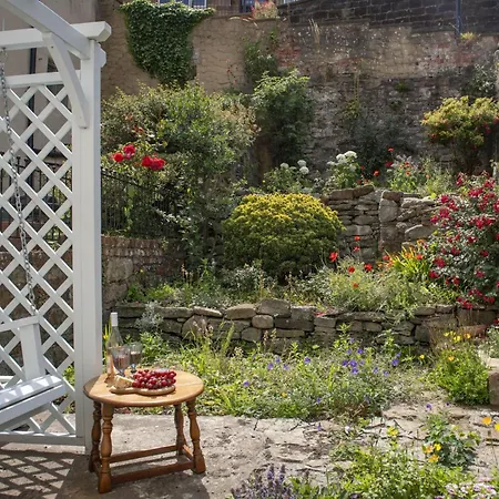 1 Webster Steps 펜션 *