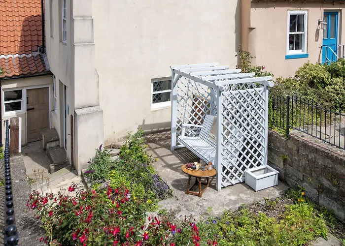 بيت للعطل 1 Webster Steps *